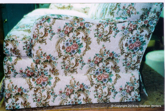 Campbell Loveseat 04