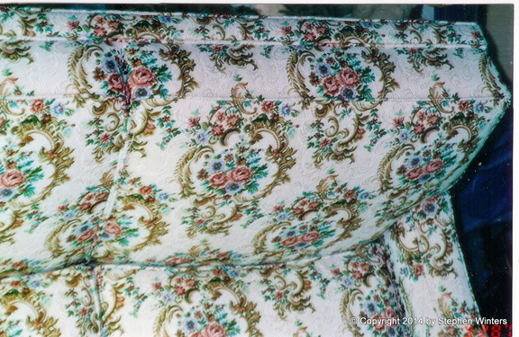 Campbell Loveseat 07