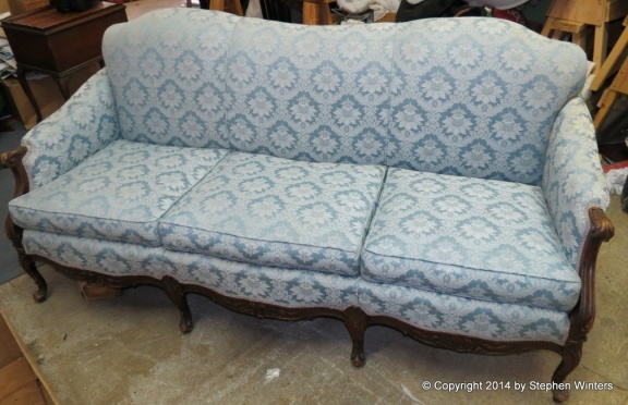 Johnson Antq sofa 001